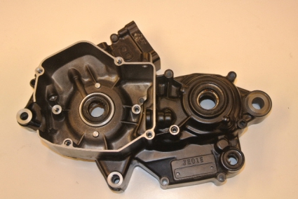 Honda CR 125 -87 Vä. Motorbockshalva 112A0-KS6-700