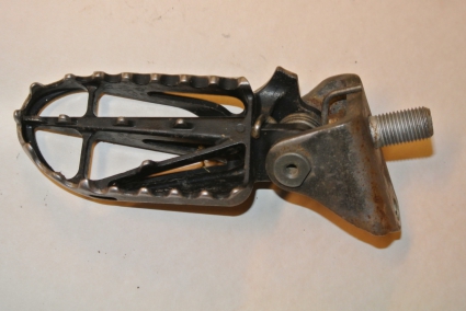 Honda CRF 450 2002  Fotpinne Vänster 50642-KZ4-J40