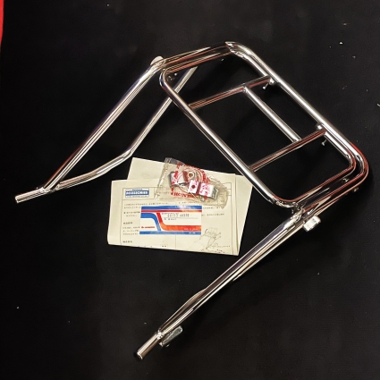 Honda Pakethållare CB250-400N.  08153-44320
