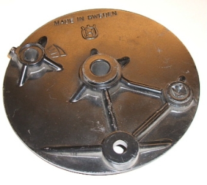 Huqvarna  Broms sköld Beg.1980-82 1516790-01