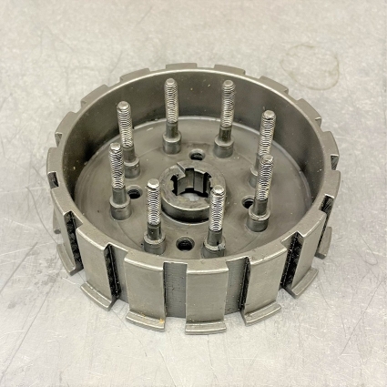 Husqvarna  1972-74  Kopplingscenrum 1611105-01 Begagnad. Used