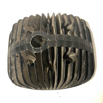 Husqvarna 250 1981-84 Topplock 1611850-01 Begagnat