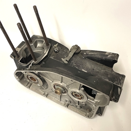 Husqvarna 250 CR/WR 1972-74 Vevhus par. 1610627-01