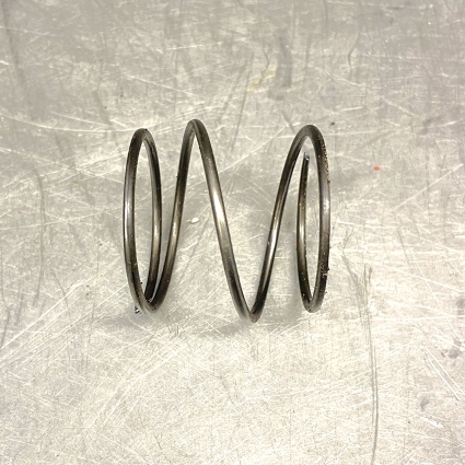 Husqvarna AE 1977-80 Inkopplingsfjäder   1612575-01 Begagnat, Used