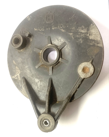 Husqvarna CR 1985 Bromssköld bak   1515522-01