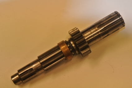 Husqvarna 250WR 1981 Z=14. Huvudaxel  1612690-01 b