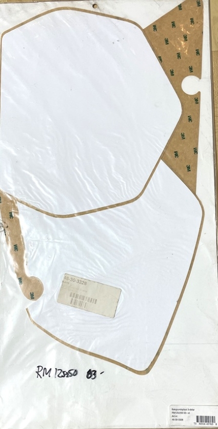 Suzuki RM125-250 2003- Bakgrundsplast, Vit 46-30-3328 