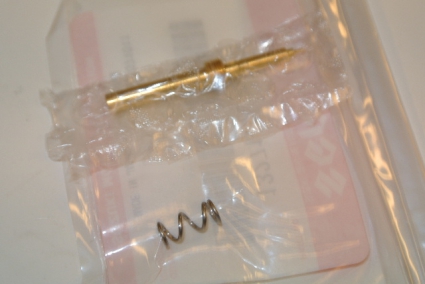 Suzuki RMZ   Luftskruv o fjäder  13279-29f00