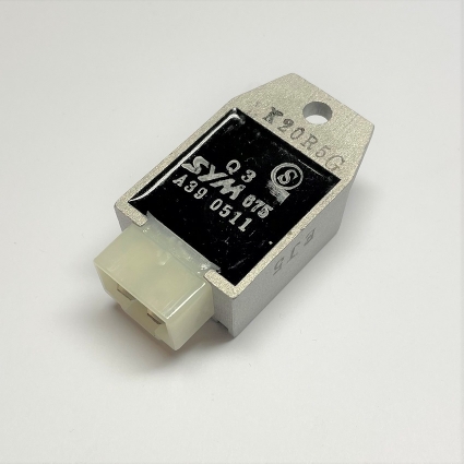 SYM MIO 4-T.  Voltregulator  08-60359 