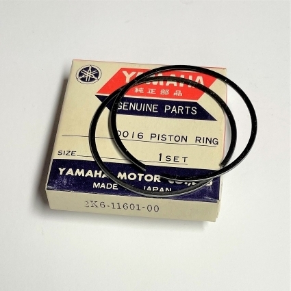 Yamaha YZ125 1978 Kolvring.  3:je/öd.  2K6-11601-30