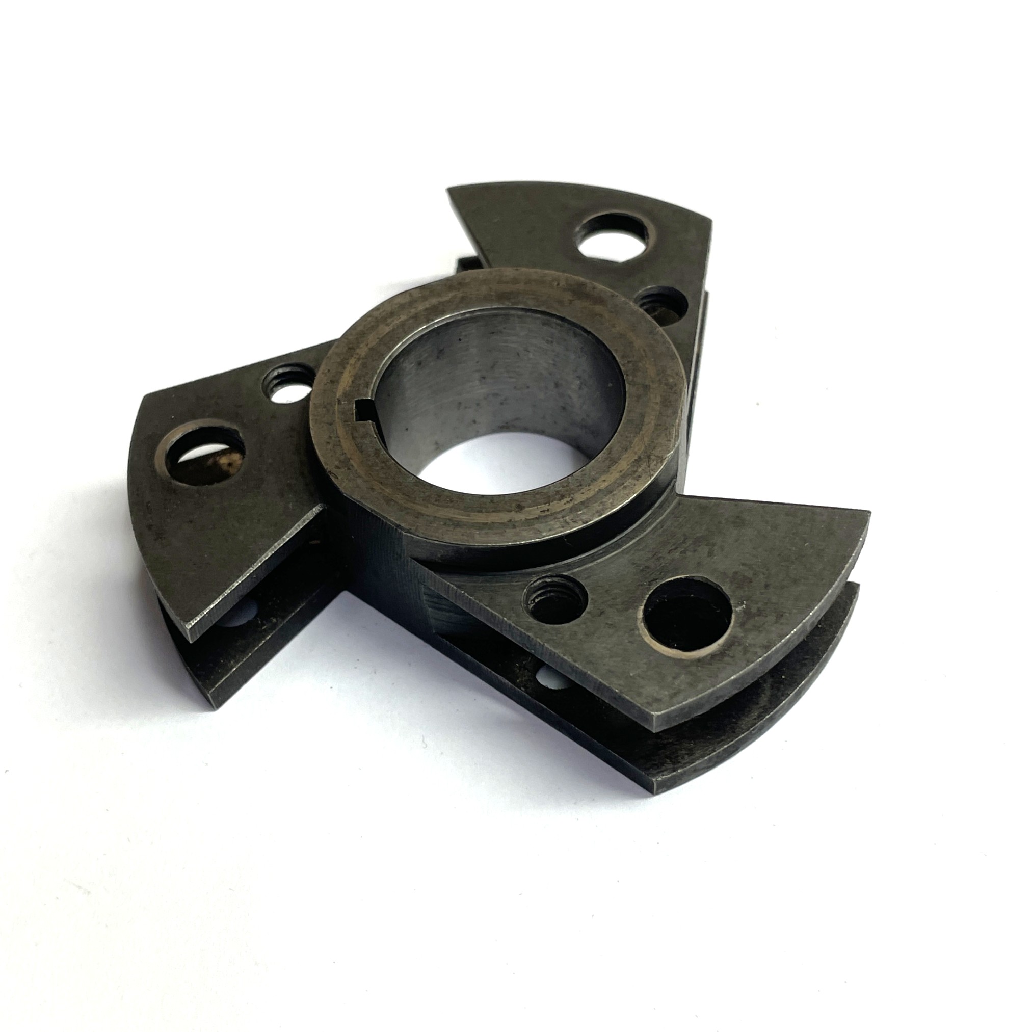 Husqvarna 360-390AE 1976-78 Clutch Hub  1612550-01
